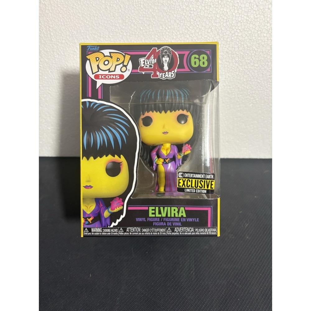 Funko Pop! Vinyl: Elvira, Mistress of the Dark - Elvira (Black Light) - EE #68